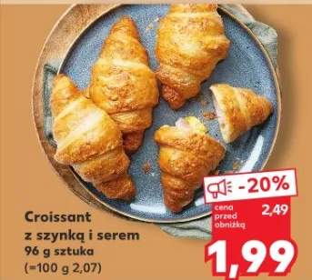 Croissant z szynką i serem