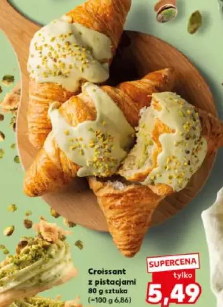 Croissant z pistacjami