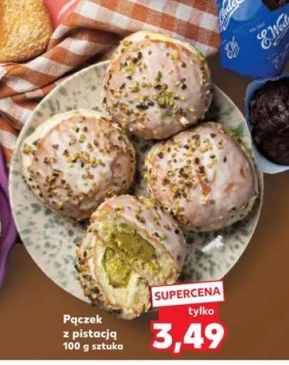 Pączek z pistacją
