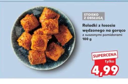 Roladki z łososia wędzonego na gorąco z suszonymi pomidorami