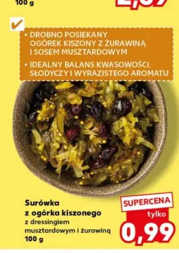 Surówka z ogórka kiszonego z dressingiem musztardowym i żurawiną