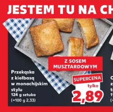 Przekąska z kiełbasą w monachijskim stylu z sosem musztardowym