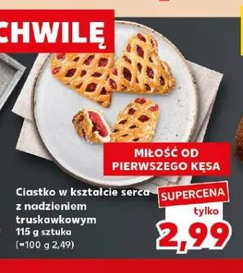 Ciastko w kształcie serca z nadzieniem truskawkowym