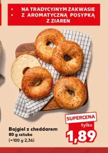 Bajgiel z cheddarem